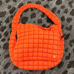Like new Free Peoplee Movement Quilted Carryall Bag